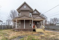 Building Photo - 203 W Main St
