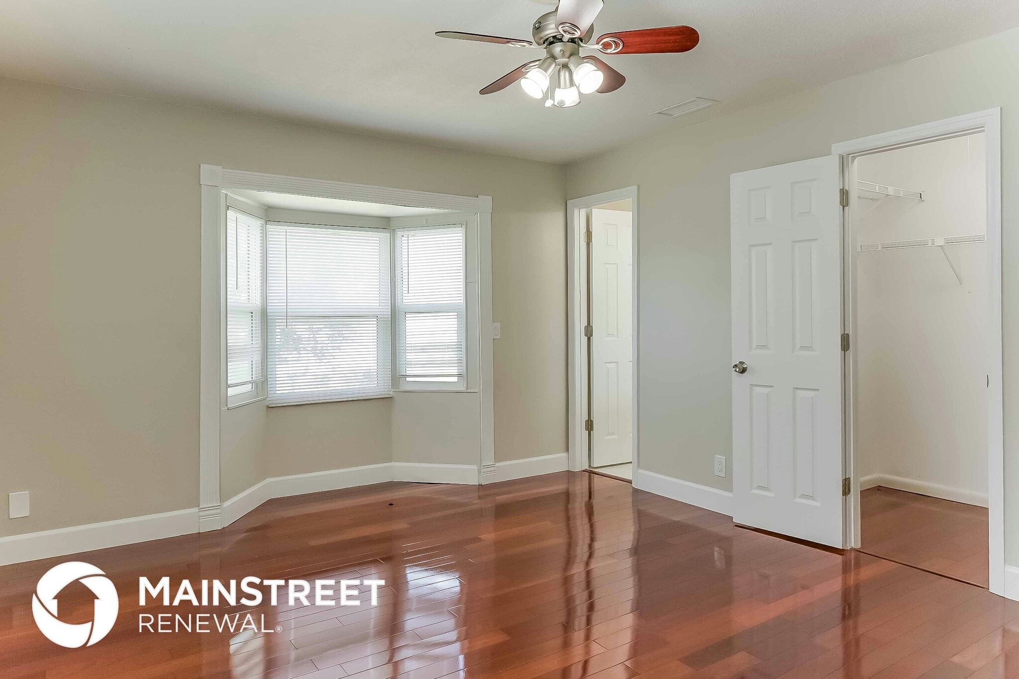 Building Photo - 38 Woodlake Dr