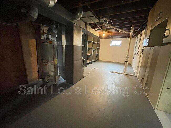 Building Photo - 145 Clearview Dr