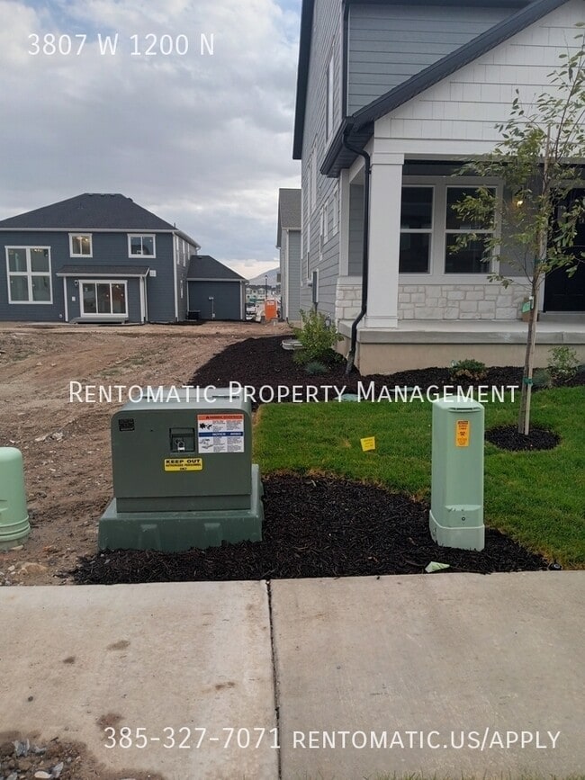 Building Photo - 3807 W 1200 N
