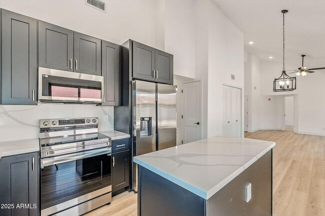 Building Photo - 11128 E Sahuaro Dr