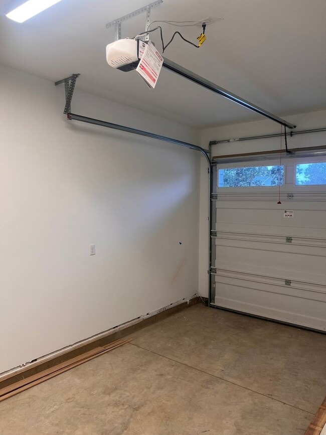 Building Photo - New Construction 3 Bedroom in NW Bend