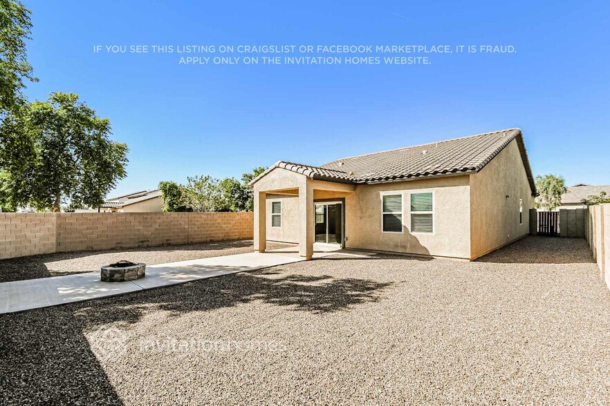 Building Photo - 30461 N Opal Dr