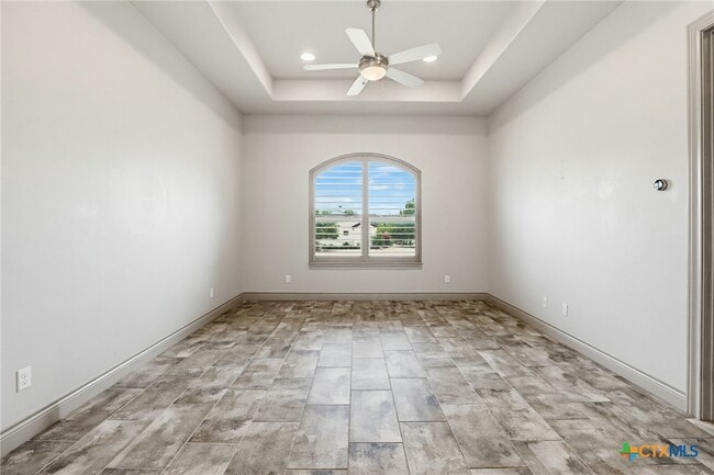 Building Photo - 2447 Wallaby Cir