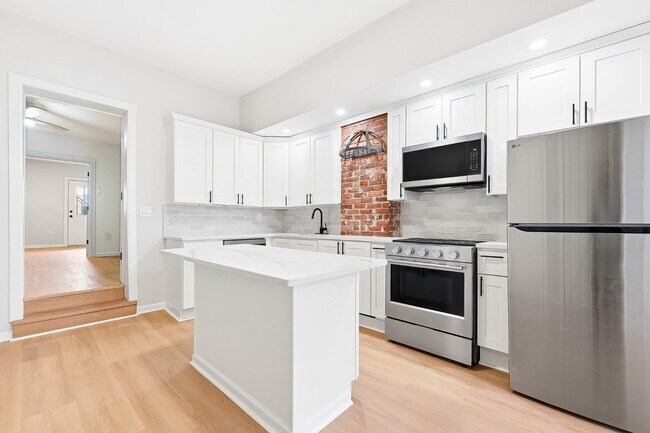 Building Photo - 605 Bergenline Ave