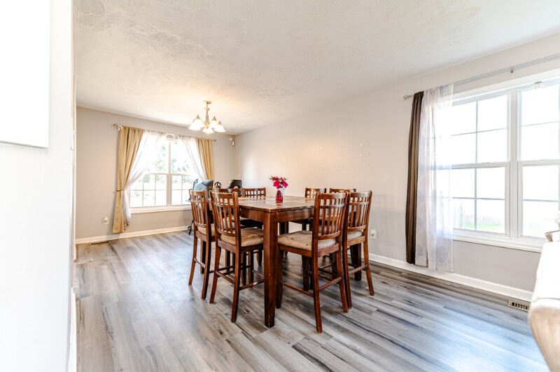 Building Photo - 174 Falling Leaf Dr