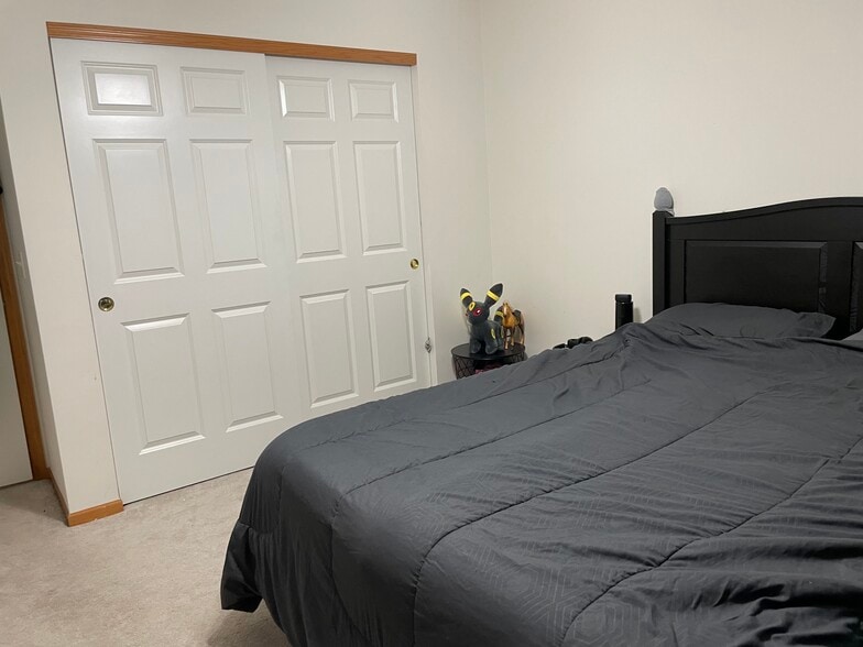 Building Photo - 652 Cobblestone Way