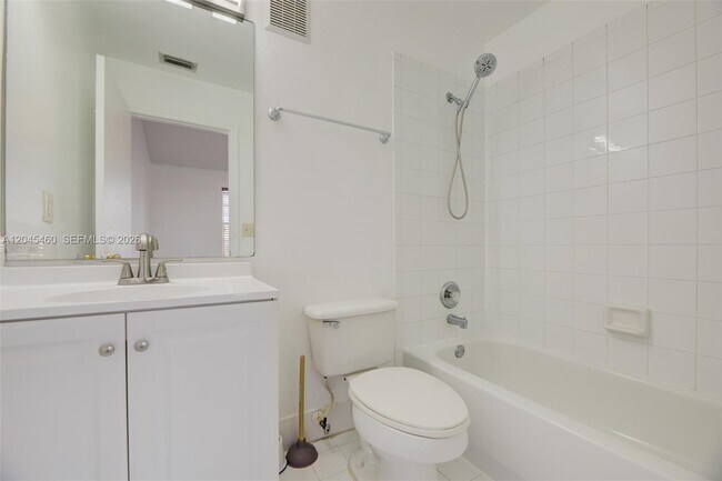 Building Photo - 728 SW 122nd Ave