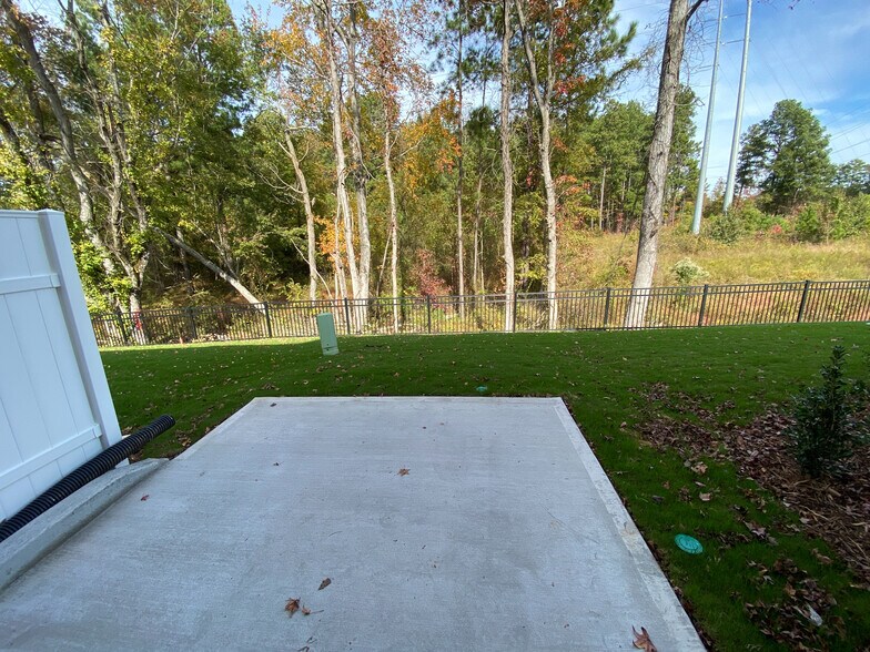 Building Photo - Room in Townhome on Whitesell Way