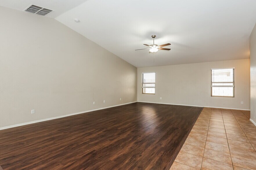 Building Photo - 11755 W Banff Ln