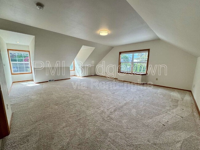 Building Photo - 11814 SW Dickinson Ct
