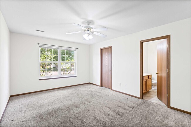 Building Photo - 3708 Panther Dr