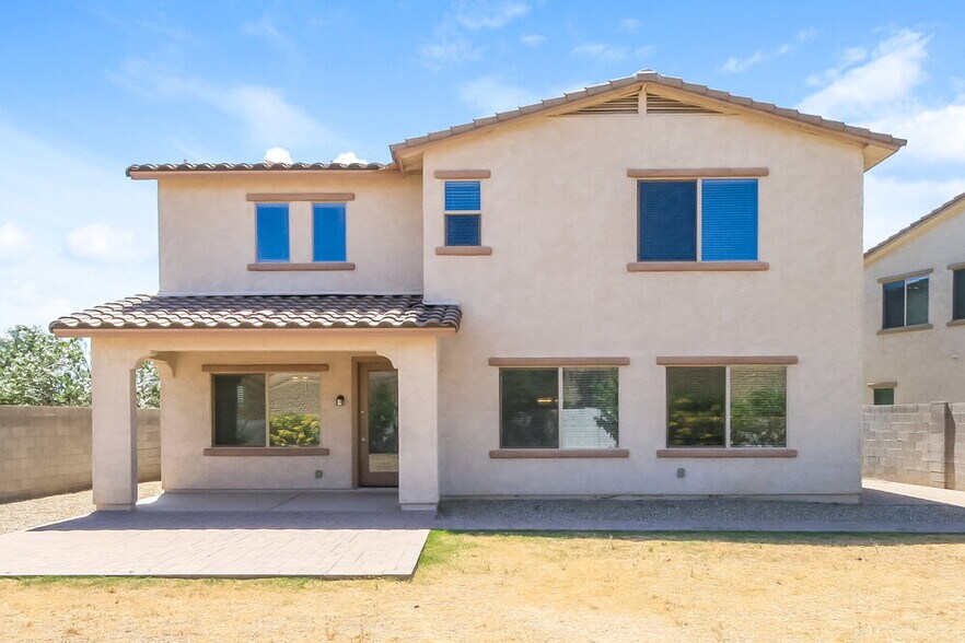 Building Photo - 2357 S Lorena