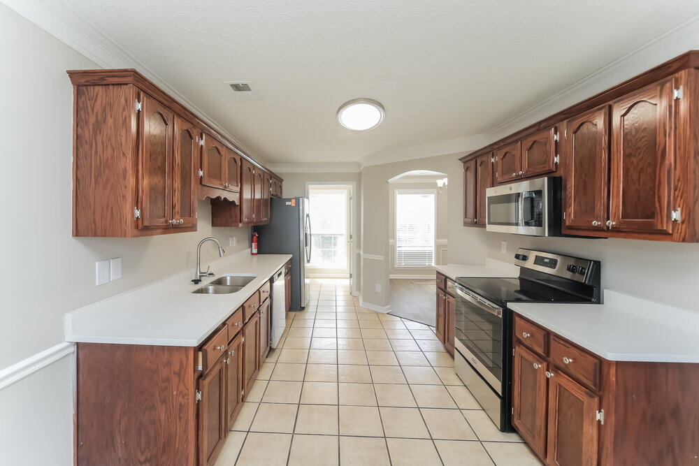 Building Photo - 4460 Okeechobee Dr