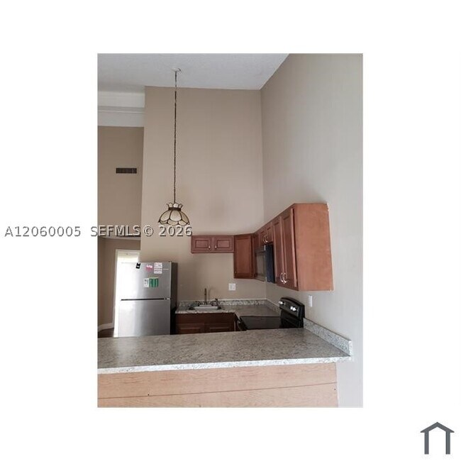 Building Photo - 2428 NW 55th Terrace