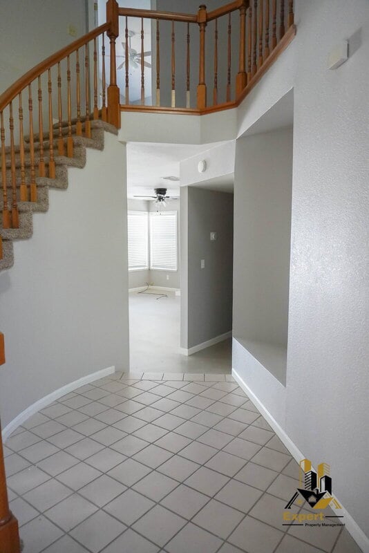 Building Photo - 8420 Oak Flat Way
