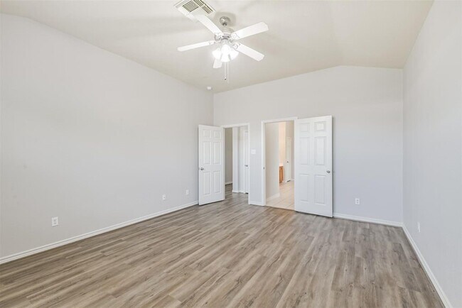 Building Photo - 2922 Lemmingham Dr