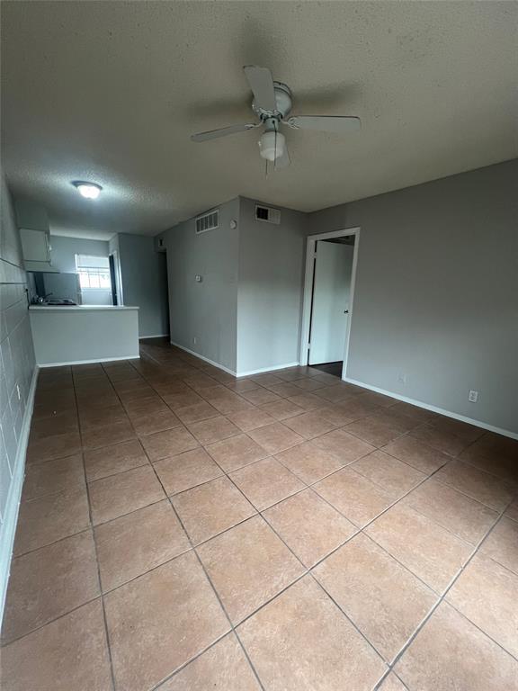 Building Photo - 311 E 31st St