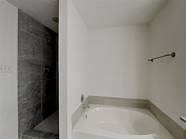 Building Photo - 2705 Hidden Springs Dr