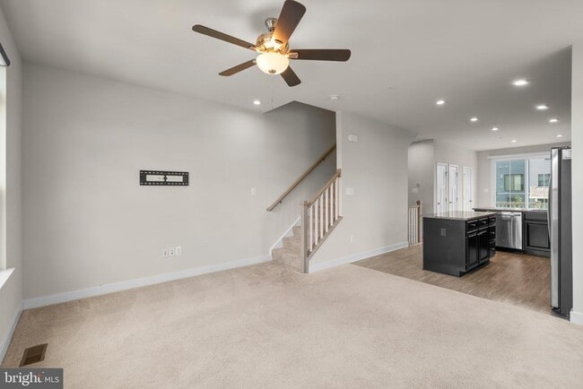 Building Photo - 7735 Steatite Ln