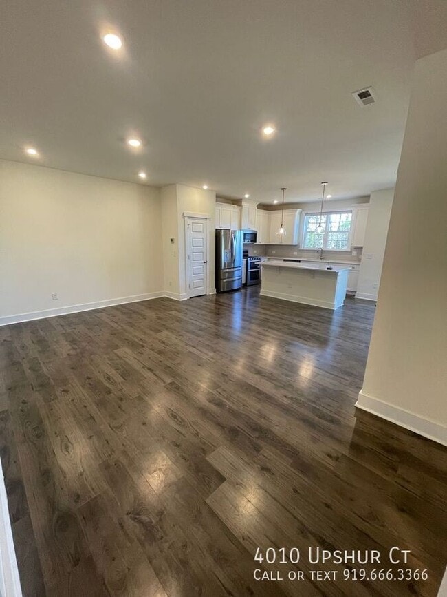 Building Photo - 4010 Upshur Ct