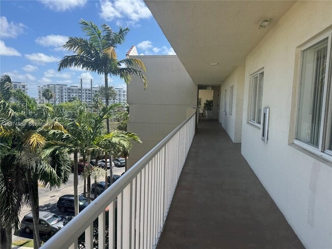 Building Photo - 10720 NW 66th St