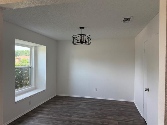Building Photo - 206 E Ridgegate Dr