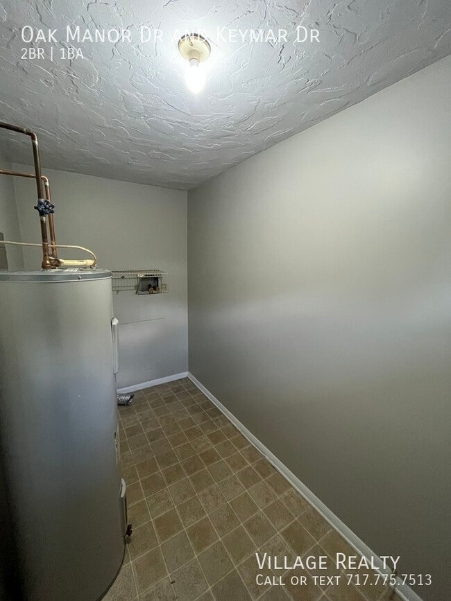 Building Photo - 176 Oak Manor Dr