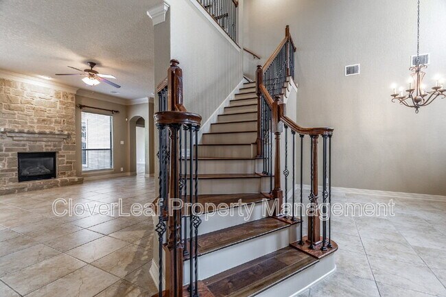 Building Photo - 1231 Via Belcanto