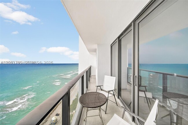 Building Photo - 2301 S Ocean Dr