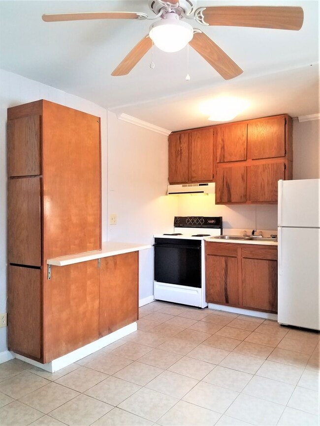 Building Photo - 109 Forest Lake Ln