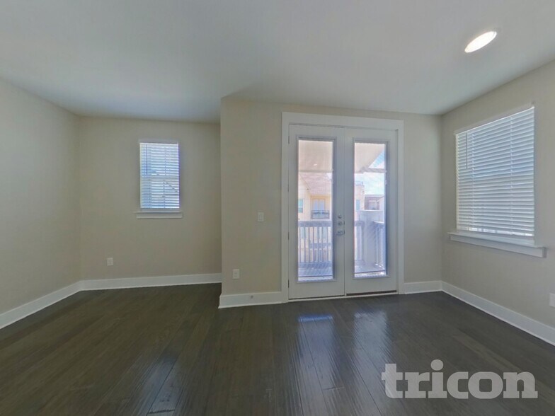 Building Photo - 209 S Village Way