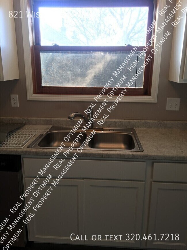 Building Photo - 821 Wisconsin Ave