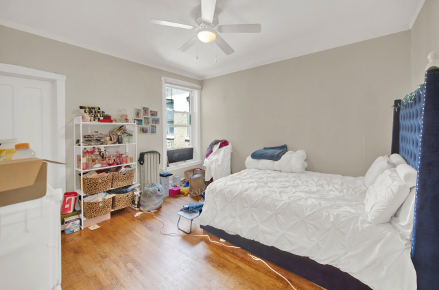 Building Photo - 3 bedroom in Chicago IL 60626