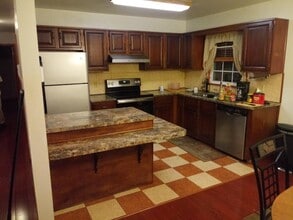Building Photo - 1003 Wilbur Ct