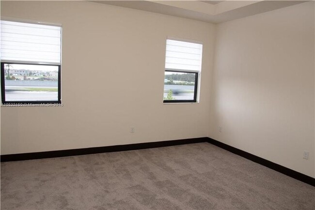 Building Photo - 15962 NW 91st Ct