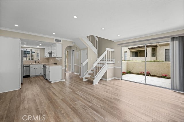 Building Photo - 26152 La Real