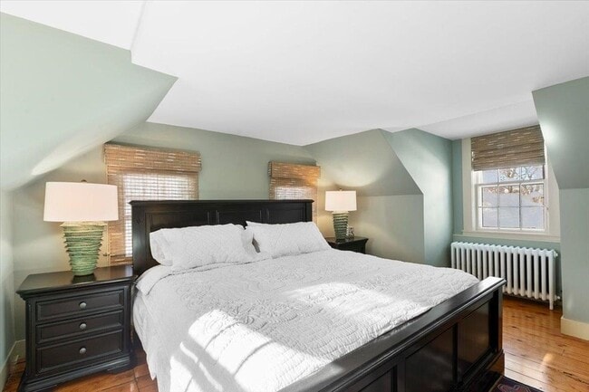 Building Photo - 3436 Main St