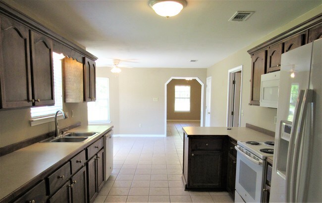 Kitchen - 1700 Lake Mars Ave