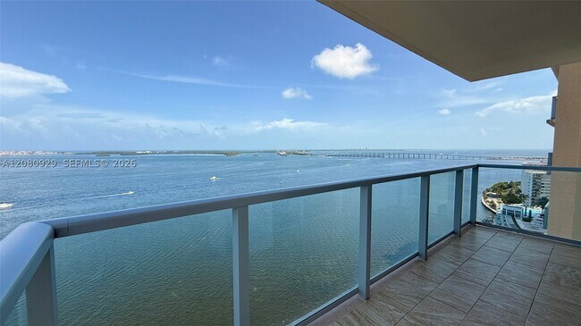 Building Photo - 1155 Brickell Bay Dr
