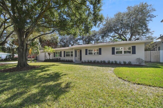 Building Photo - 4802 W Longfellow Ave