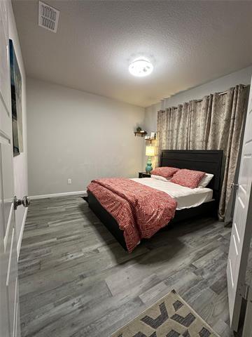 Building Photo - 5913 Pensby Dr