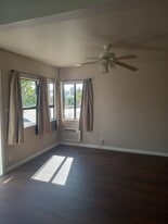Building Photo - 11617 Archwood St