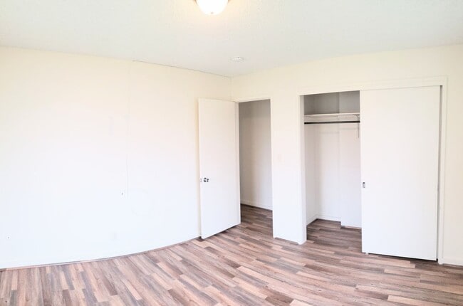 Building Photo - 1703 Waiola St