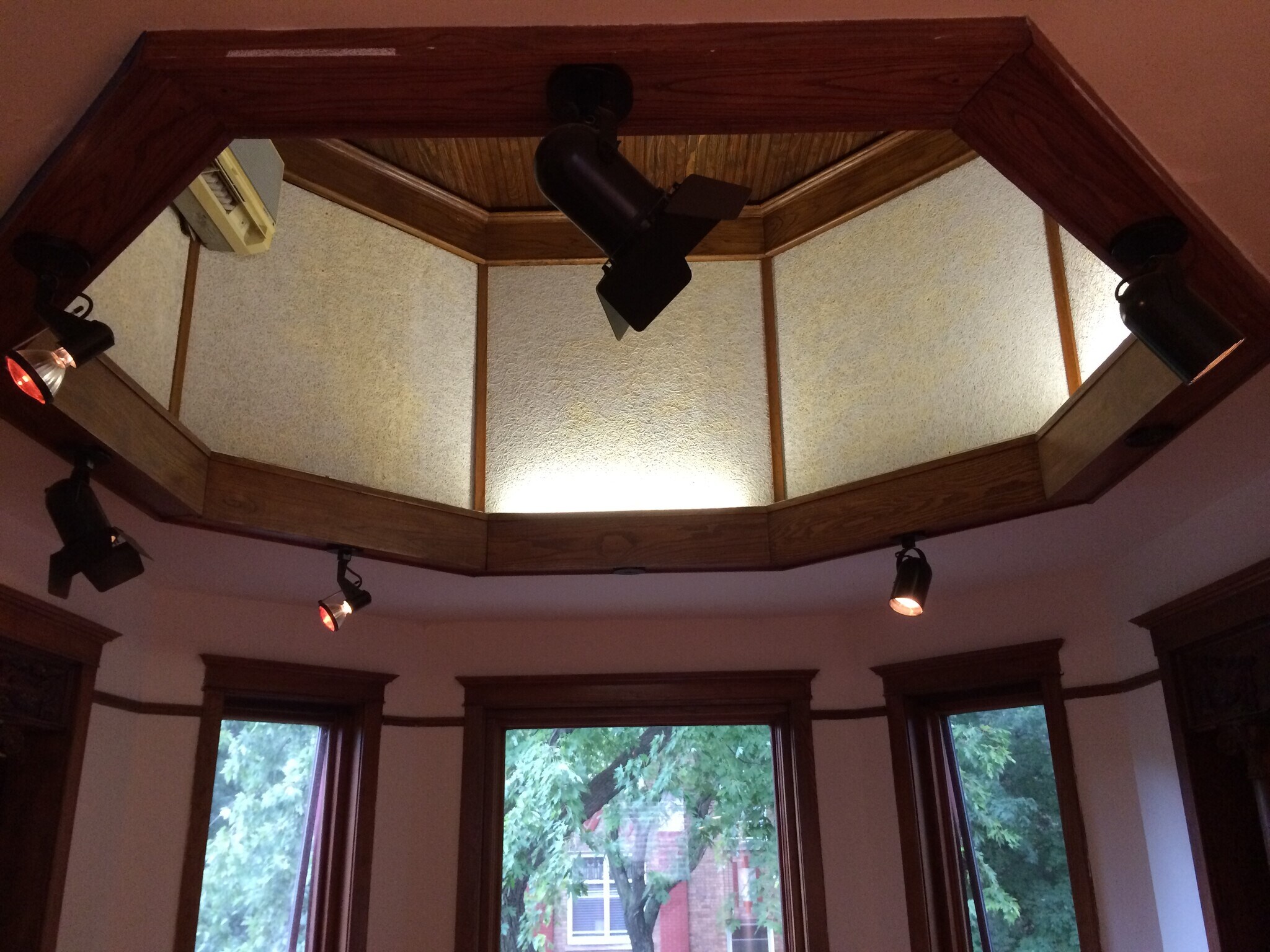 Building Photo - 2201 W Cortez St