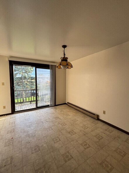 Building Photo - 25 Barton Ct