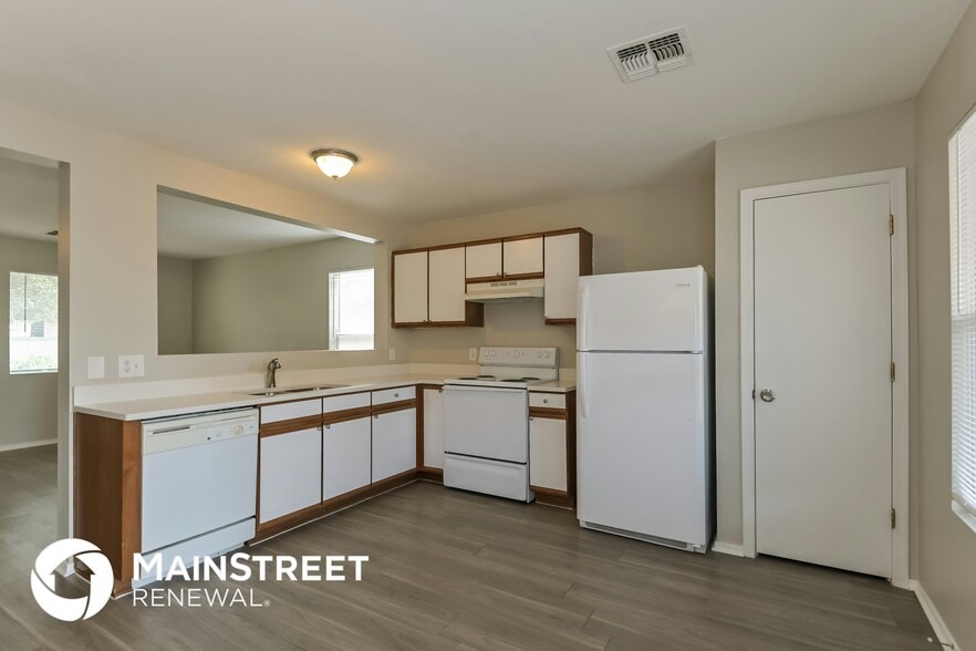 Building Photo - 7080 S Dunnock Dr