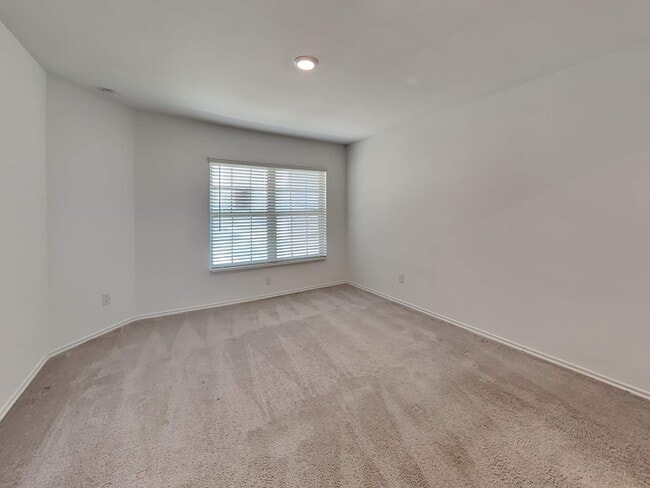 Building Photo - 24102 Mustang Run Dr