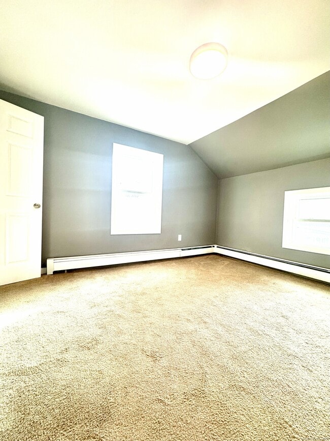 Building Photo - 137 High St