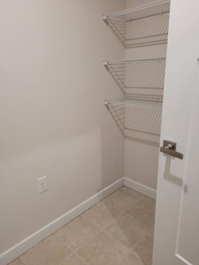 Building Photo - 11 Ticket Wy